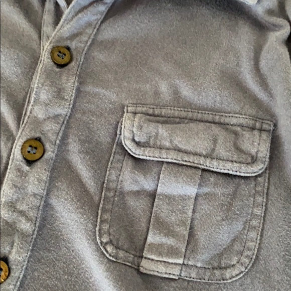 Kate Quinn Organics Blue button down shirt - Picture 4 of 5